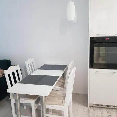 Apartment Mazurska 49 *